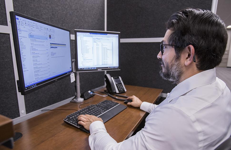 yd7610 Information Systems employee 