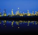 yd7610 Wilmington Refinery at night